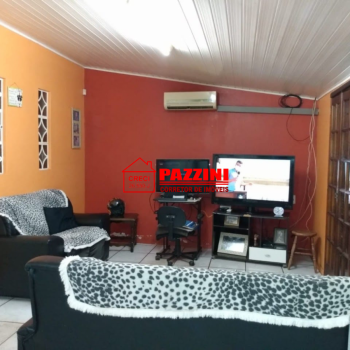 CASA MISTA À VENDA NO CENTRO