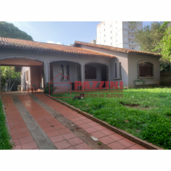 CASA À VENDA